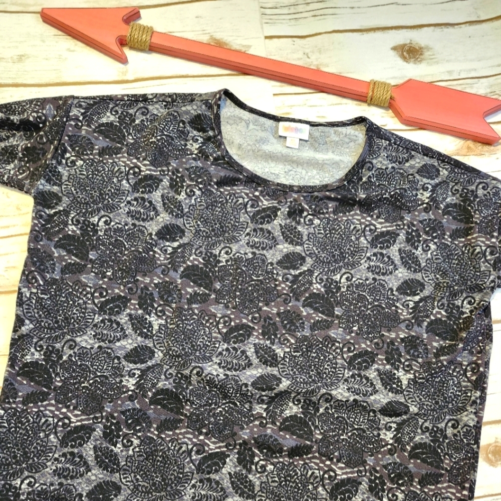 LuLaRoe Black and Gray Lace Pattern Top XS Irma